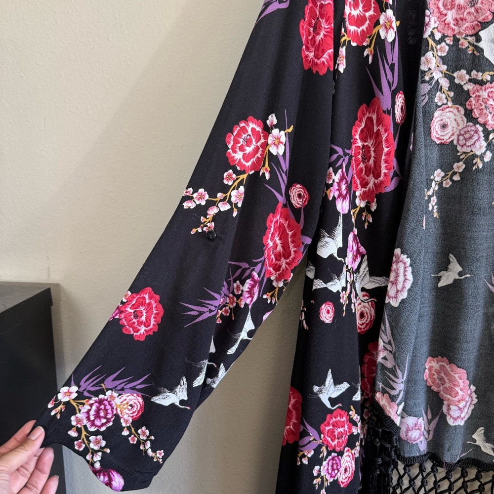 Torrid Floral Fringe Kimono Duster 2X Black Pink Boho - Picture 6 of 13